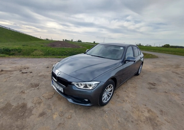 BMW Seria 3 cena 59800 przebieg: 186000, rok produkcji 2017 z Kamieńsk małe 211